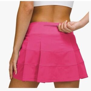 Women’s Pleated Pink Athletic Skirt Size 10